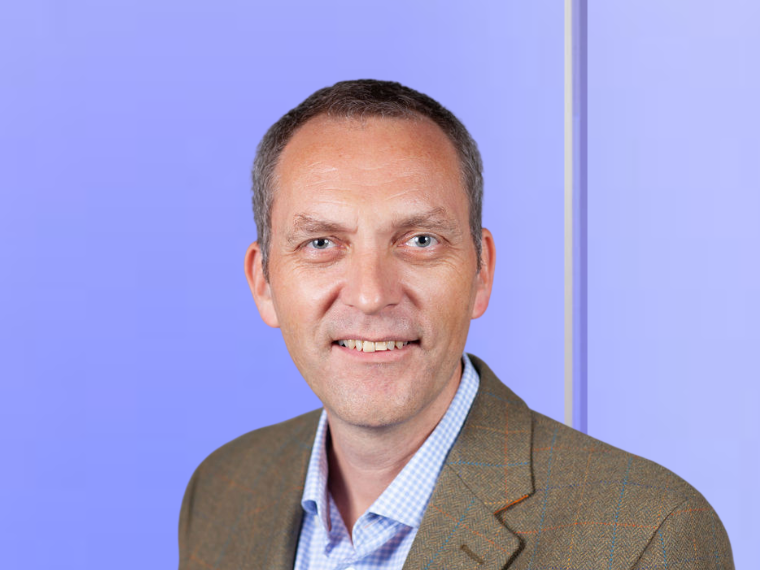 Dr Andreas Brunklaus