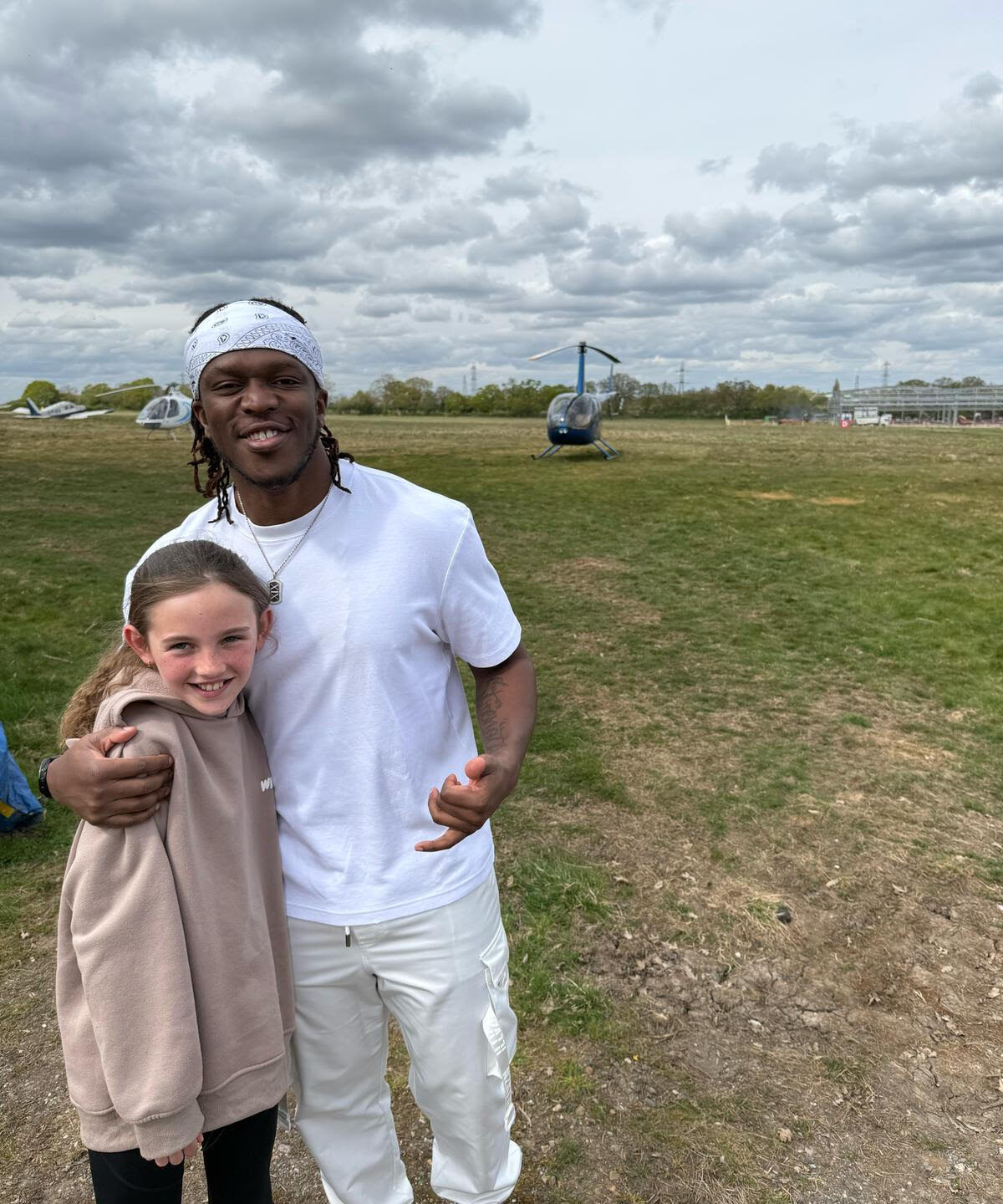 Famour YouTuber KSI meeting fundraiser Mimi Ward