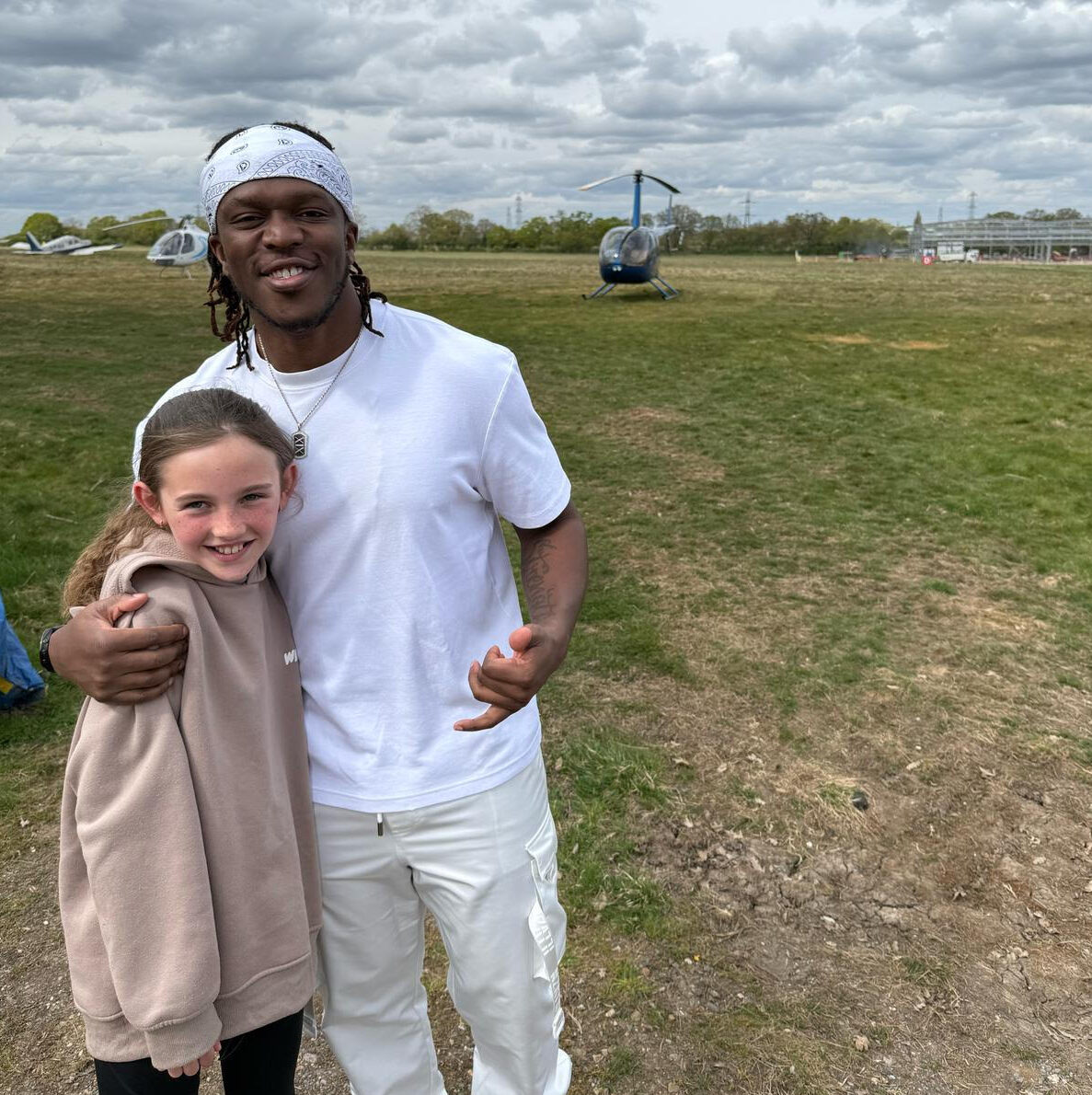 Famour YouTuber KSI meeting fundraiser Mimi Ward